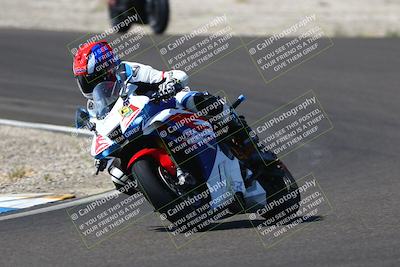 media/Sep-21-2025-TrackDaz (Sun) [[277c75b276]]/C Group/1140pm (Turn 3)/